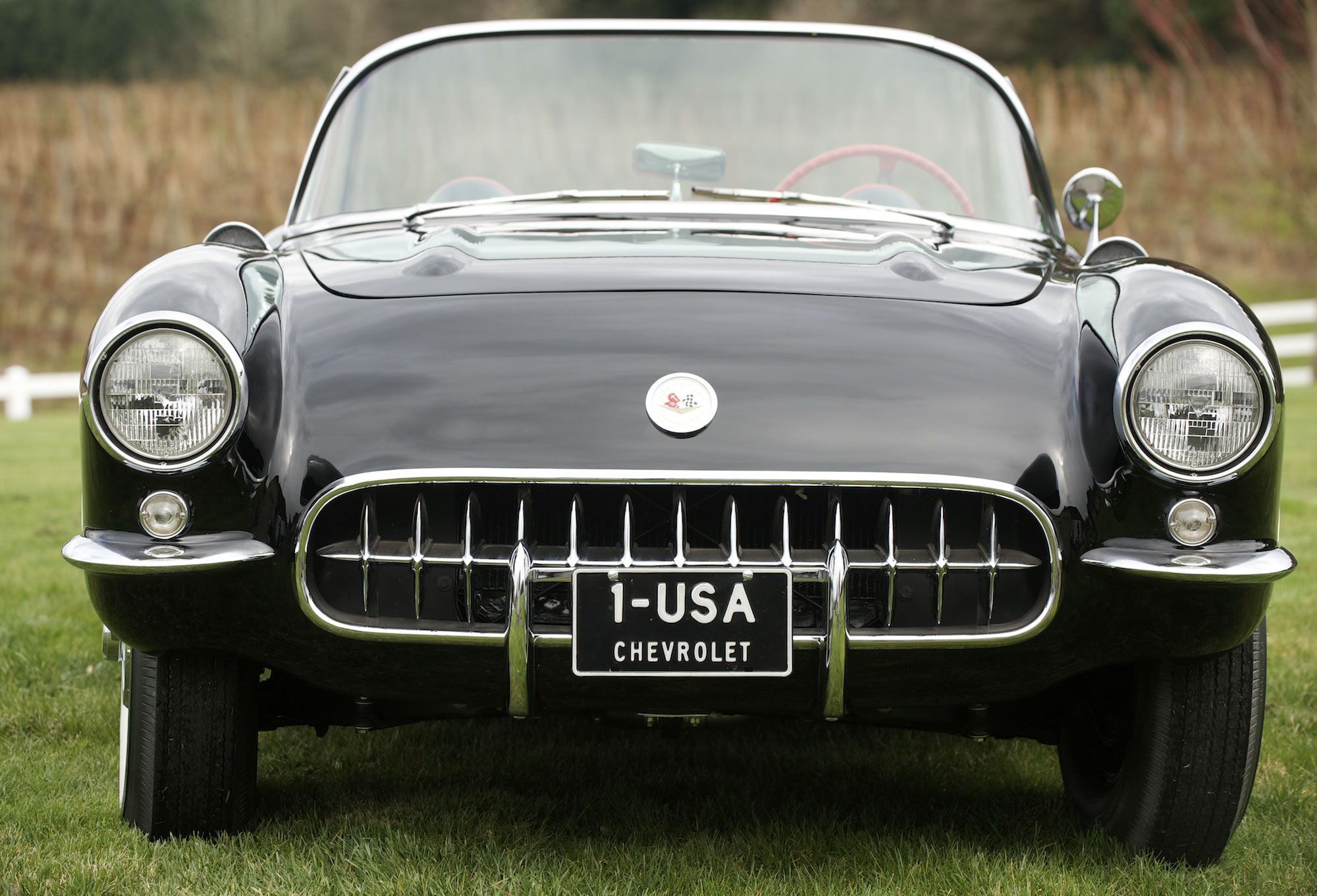Onyx black was the most popular paint for the 1957 Corvette, with 2,189 cars coming in that color.