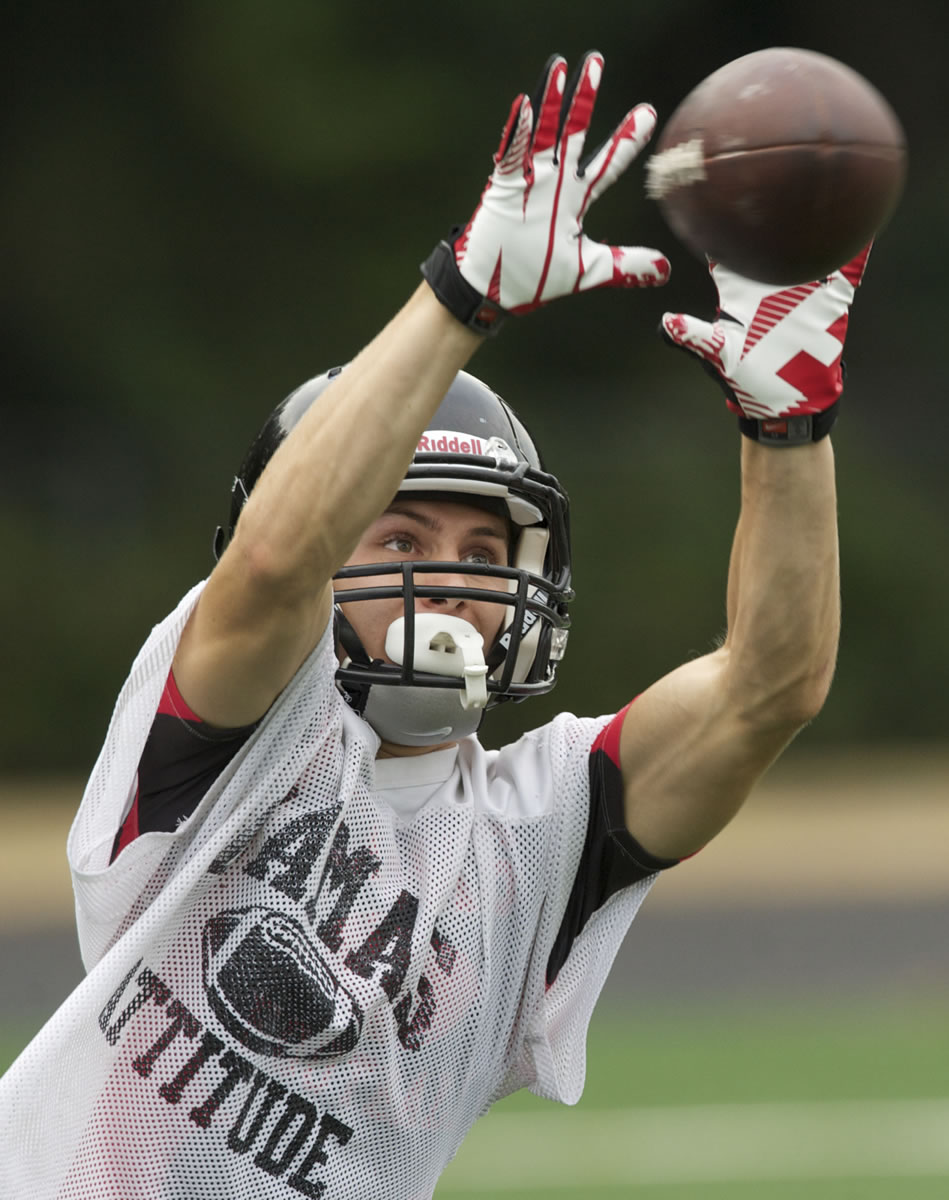 Camas High School wide receiver Zach Eagle at practice Thursday.