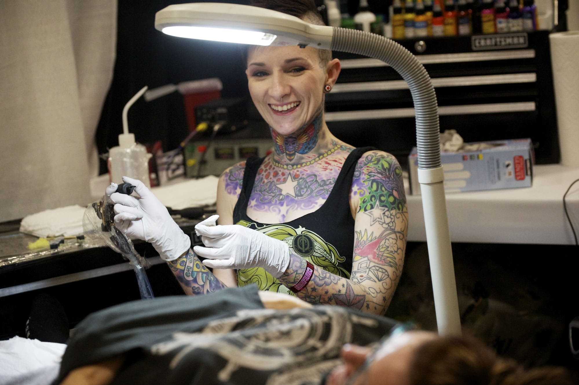 Tattooists in sync with ink at Body Art Expo - The Columbian