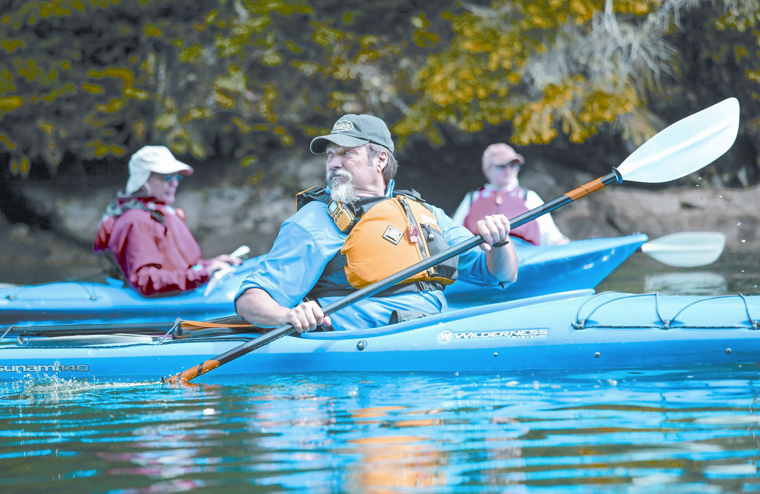 Bob Appling keeps track of members of the group as they paddle out of Cresap Bay on Lake Merwin.