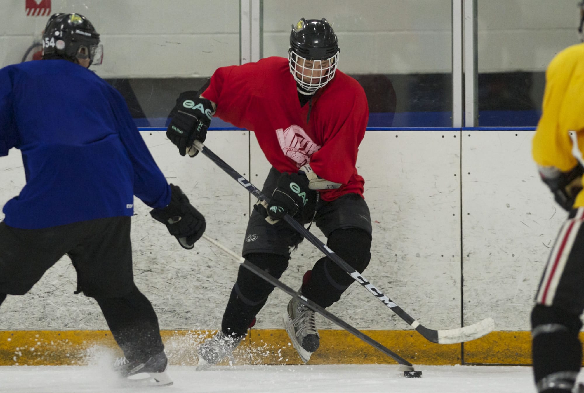 Fort Vancouver Vipers Cody Dettman works out with the team at Mountain View Ice Arena.