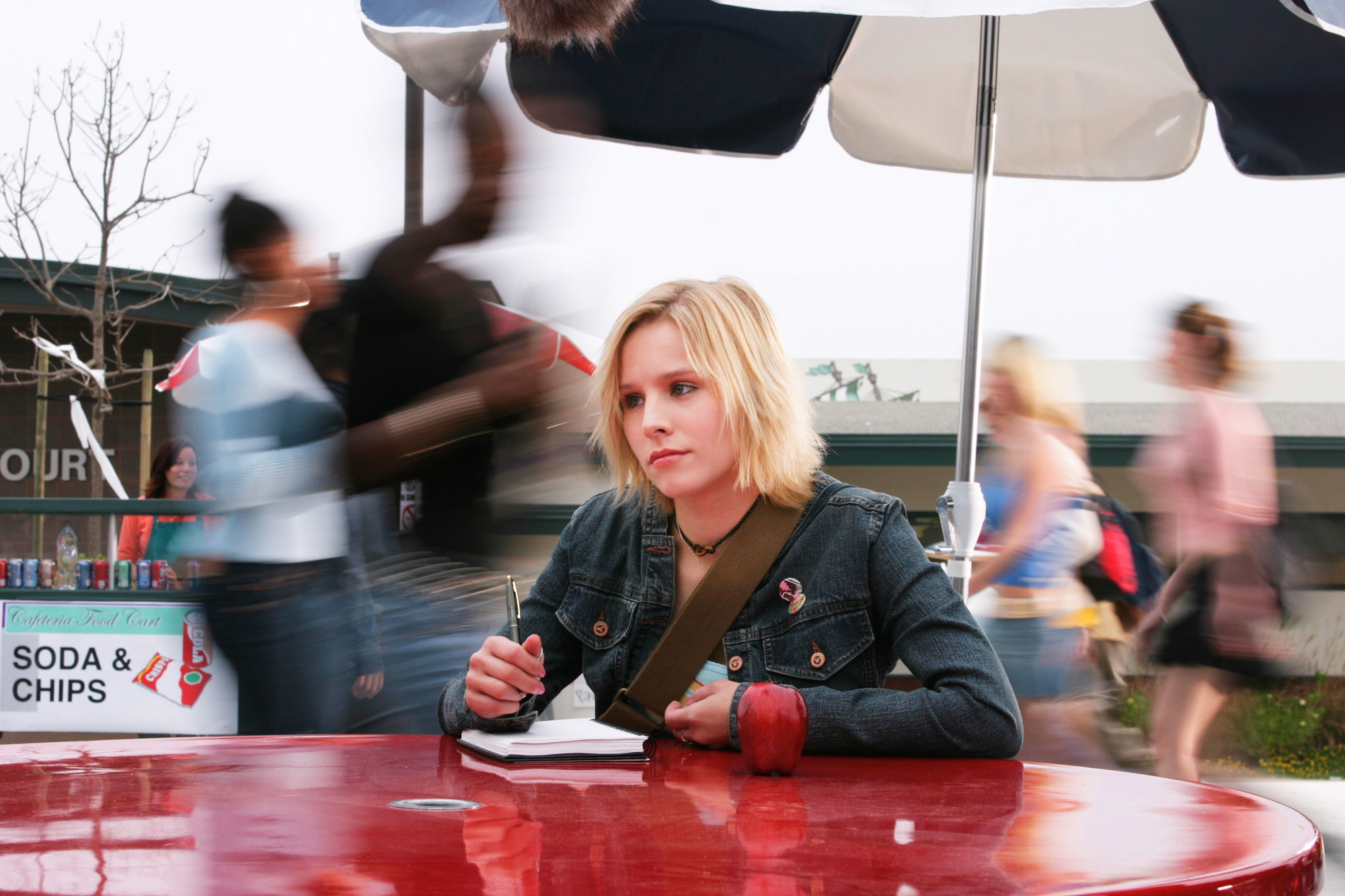Actress Kristen Bell starred in the teen detective series &quot;Veronica Mars.&quot; Creator Rob Thomas launched a Kickstarter campaign to fund a movie of his cult TV show, which was canceled after three seasons in 2007.