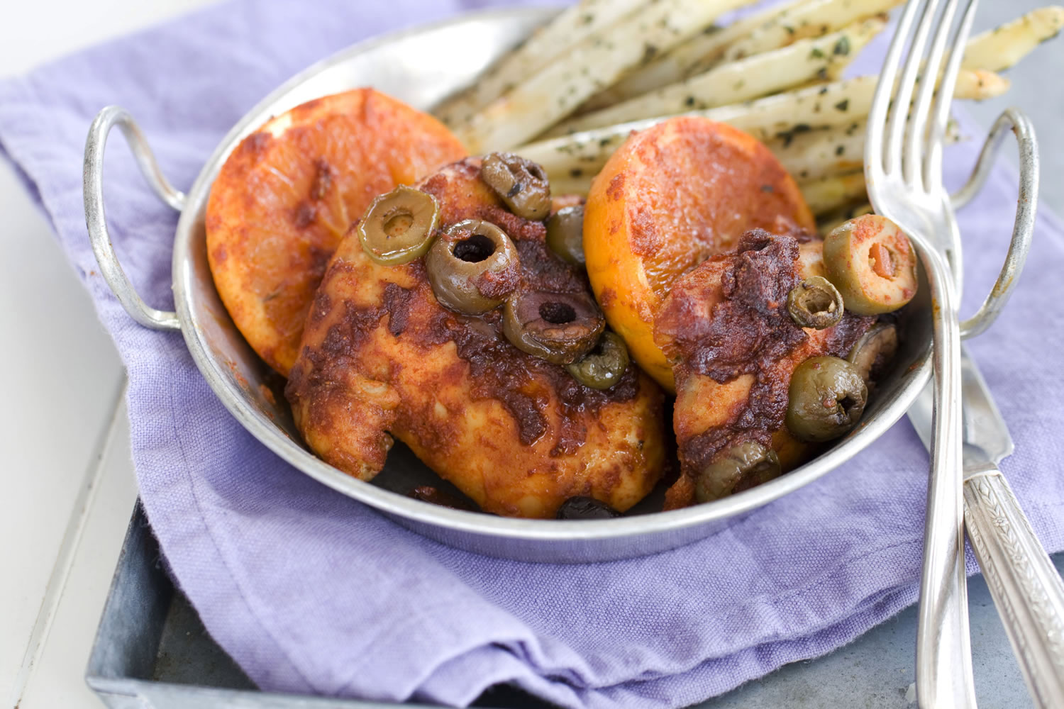 Honey-Paprika Chicken With Roasted Oranges