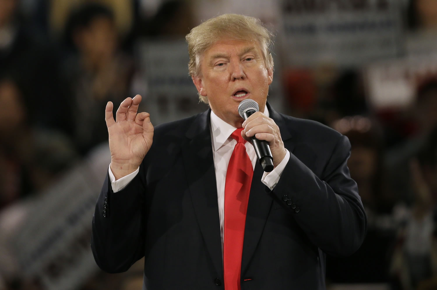 In this Dec. 11, 2015, photo, Republican presidential candidate Donald Trump speaks during a campaign rally in Des Moines, Iowa. Theres no legal or historical precedent for closing U.S. borders to the worlds 1.6 billion Muslims, but neither is there any Supreme Court case that clearly prevents a president or Congress from doing so. Legal experts are divided over how the high court would react to Trumps call for a temporary halt to Muslims entering the United States.