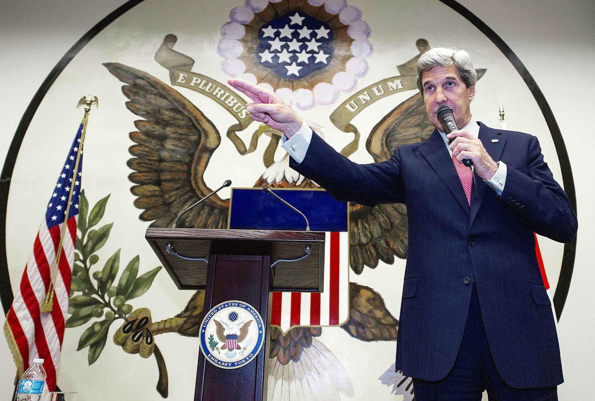 U.S. Secretary of State John Kerry delivers a speech to U.S. foreign service workers at the U.S.