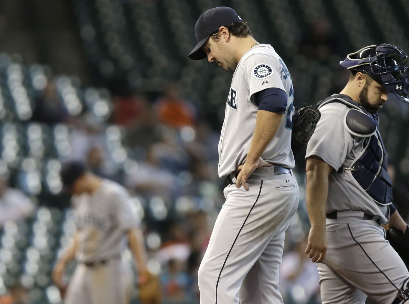 It was that kind of day for Seattle starting pitcher Joe Saunders, left, catcher Kelly Shoppach and the Mariners.