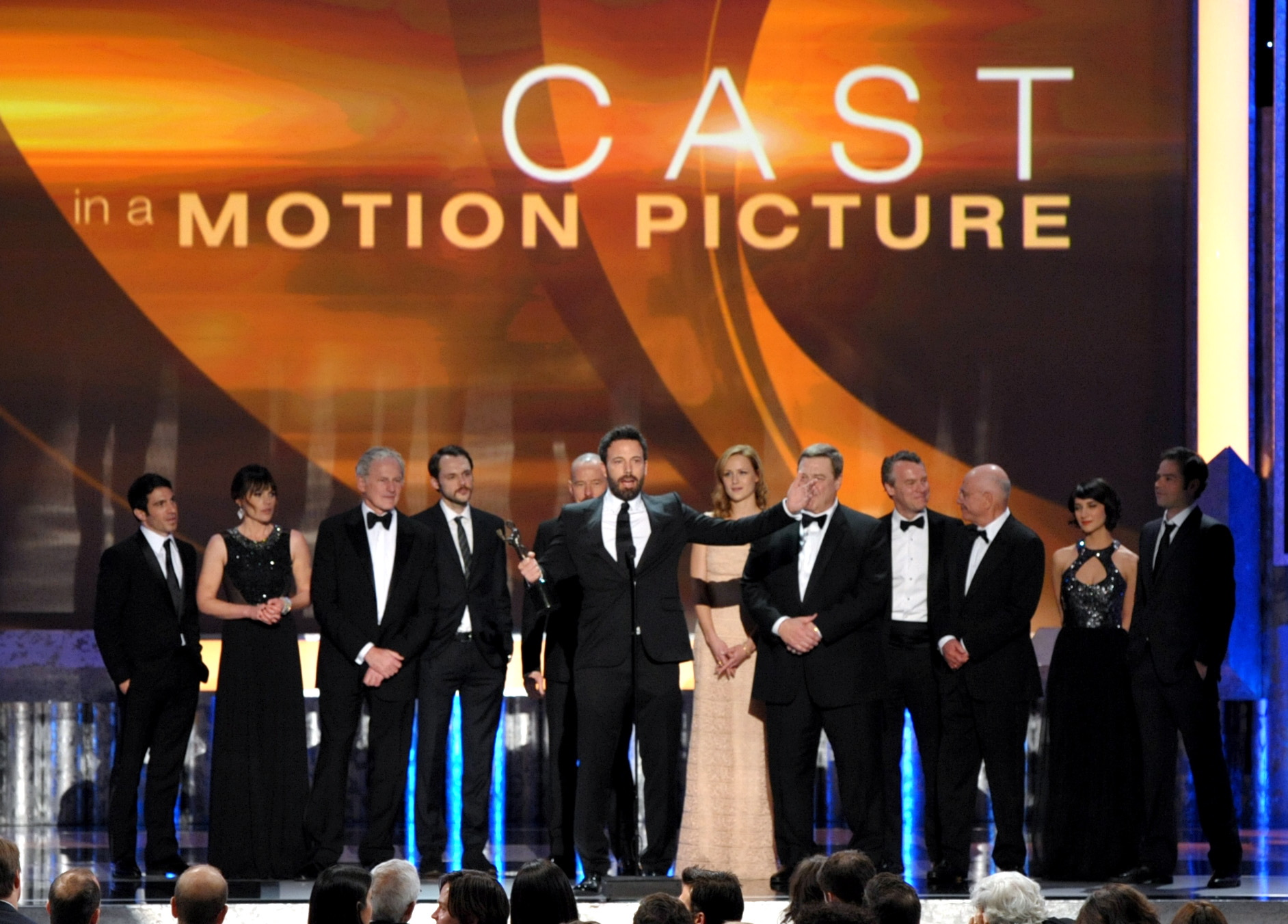 Ben Affleck, center, and the cast of argo accept the award for outstanding cast in a motion picture for &quot;Argo&quot; at the 19th Annual Screen Actors Guild Awards at the Shrine Auditorium in Los Angeles on Sunday.