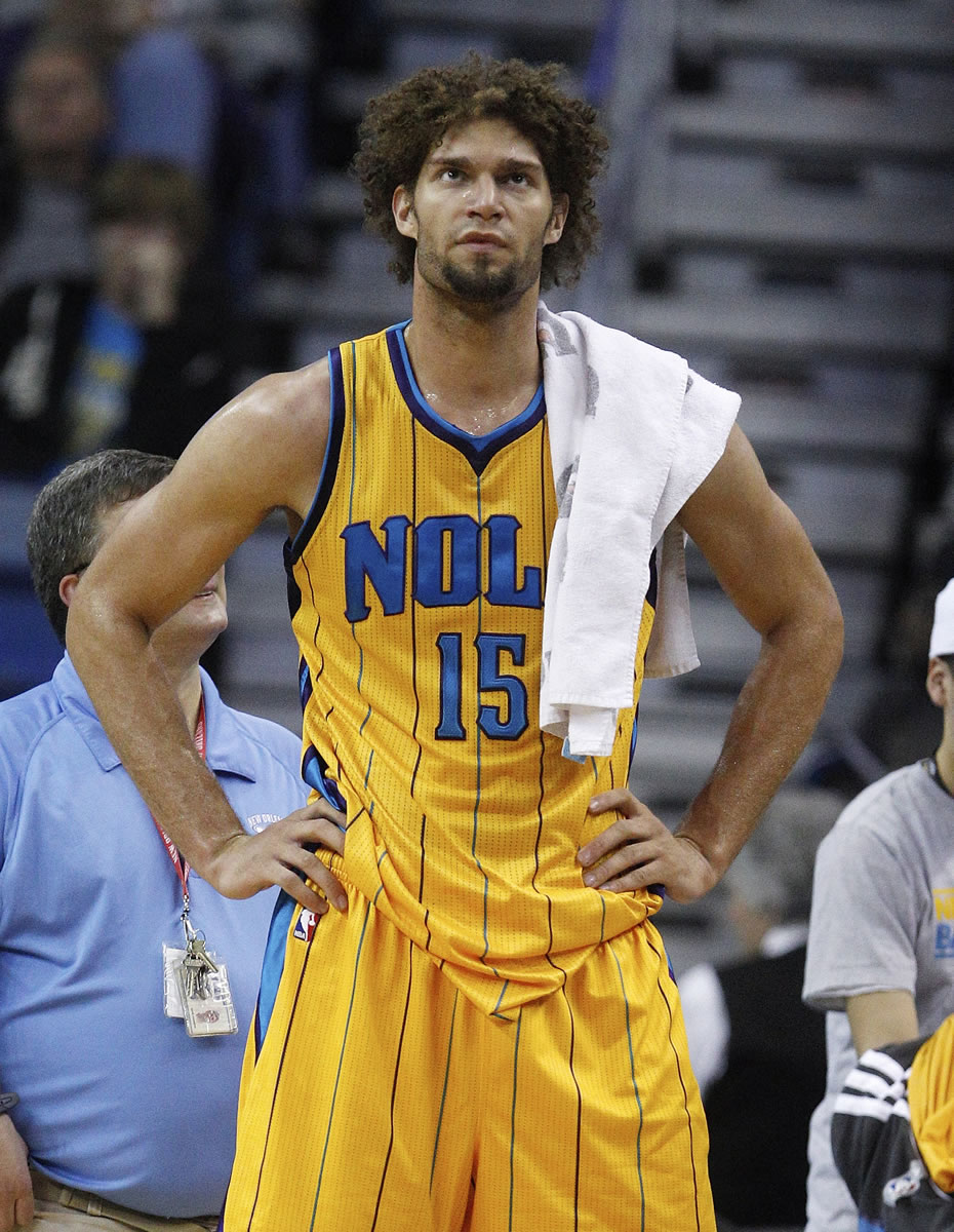 Robin Lopez is reportedly bound for Portland as part of a three-team trade.