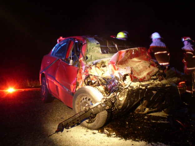 Oregon State Police say a wrong-way driver caused this fatal traffic accident on Interstate 84 Friday night.