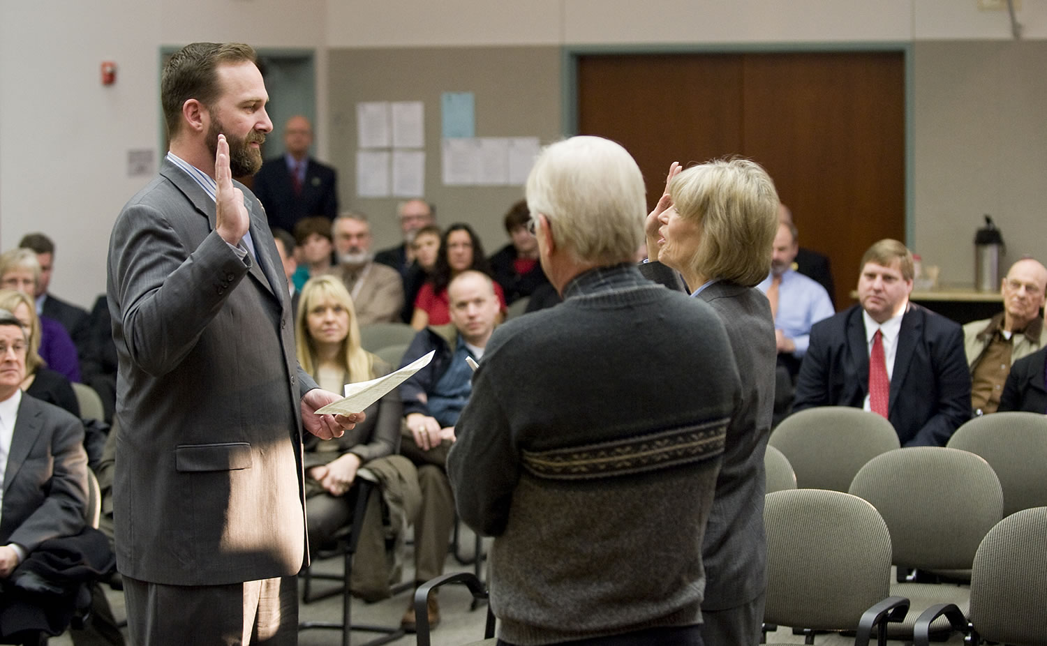Clark County Commissioner Steve Stuart takes the Oath of Office at the Clark County Public Service Center on Jan.