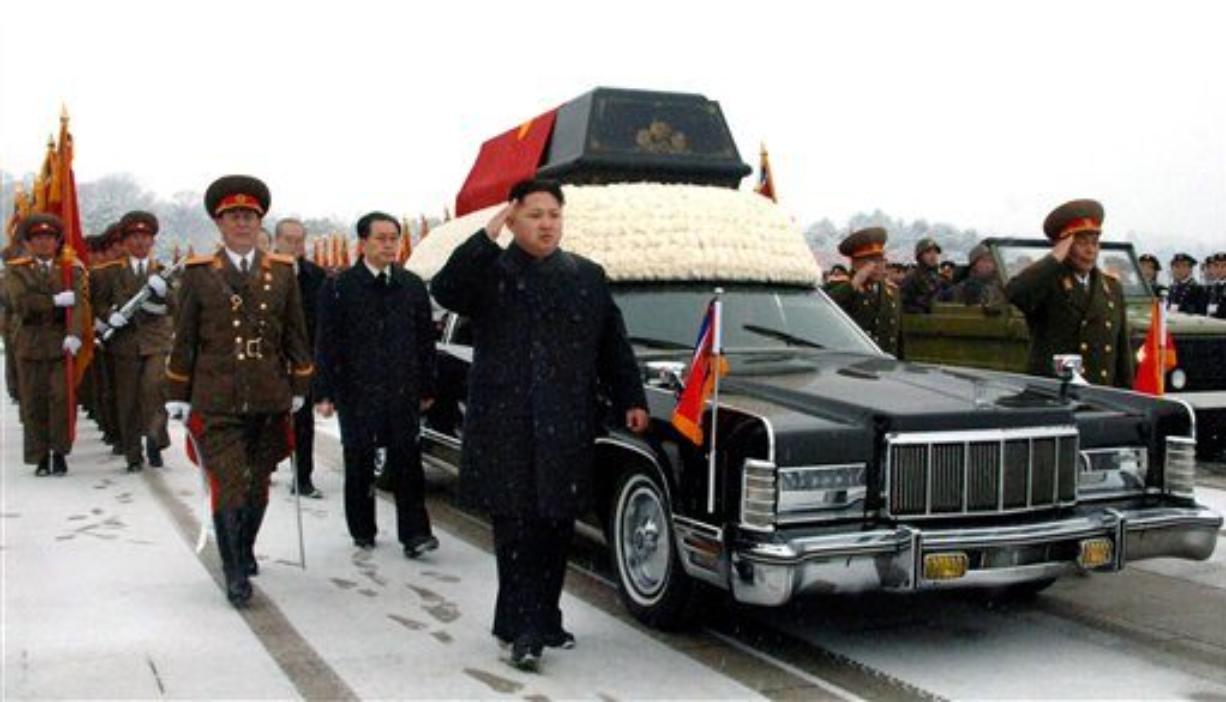 N. Koreans salute, cry for late leader Kim Jong Il - The Columbian