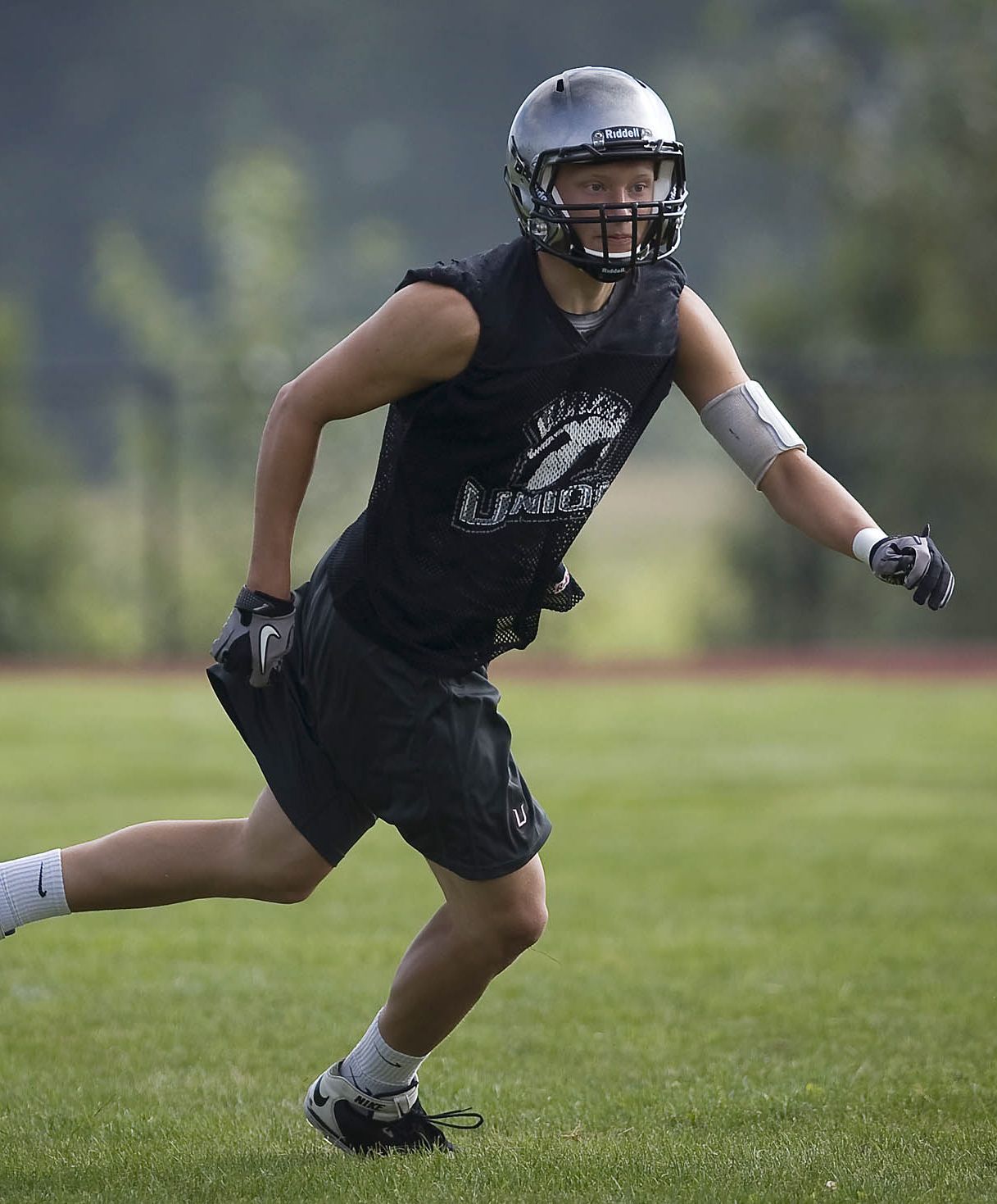 Senior Tanner Nelson is part of a solid secondary on the Union football team.