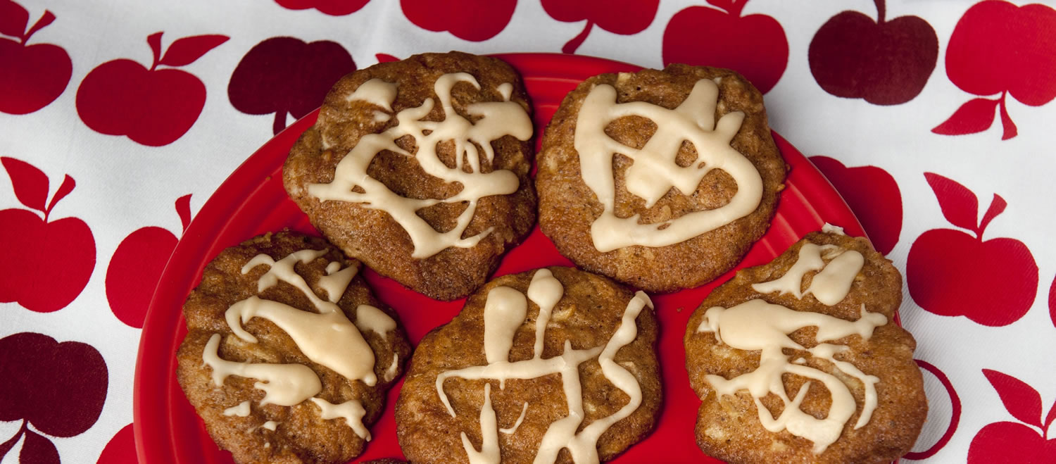 These Apple Pie Cookies include toasted walnuts and a caramel drizzle topping.