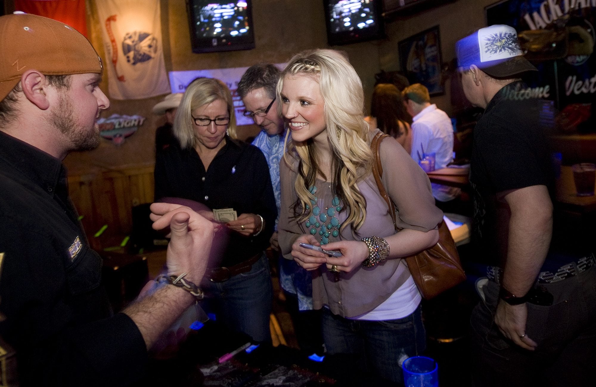 Britnee Kellogg, whose Idol dreams came to an end on Thursday's broadcast, greeted fans and signed autographs Thursday night at Duke's Bar and Grill in Southeast Portland after she performed.