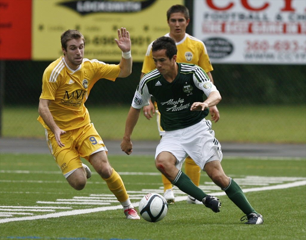 Camas native Brent Richards (right) has signed a contract with the Portland Timbers.