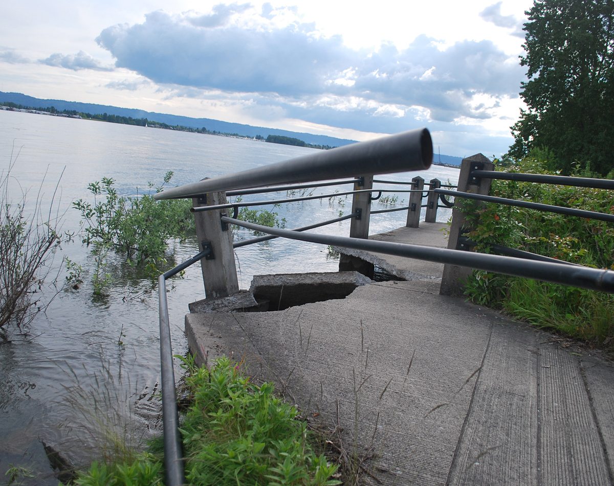 A 400-foot section of Vancouver's Waterfront Renaissance Trail was closed today due to damage resulting from flood-stage waters in the Columbia River.