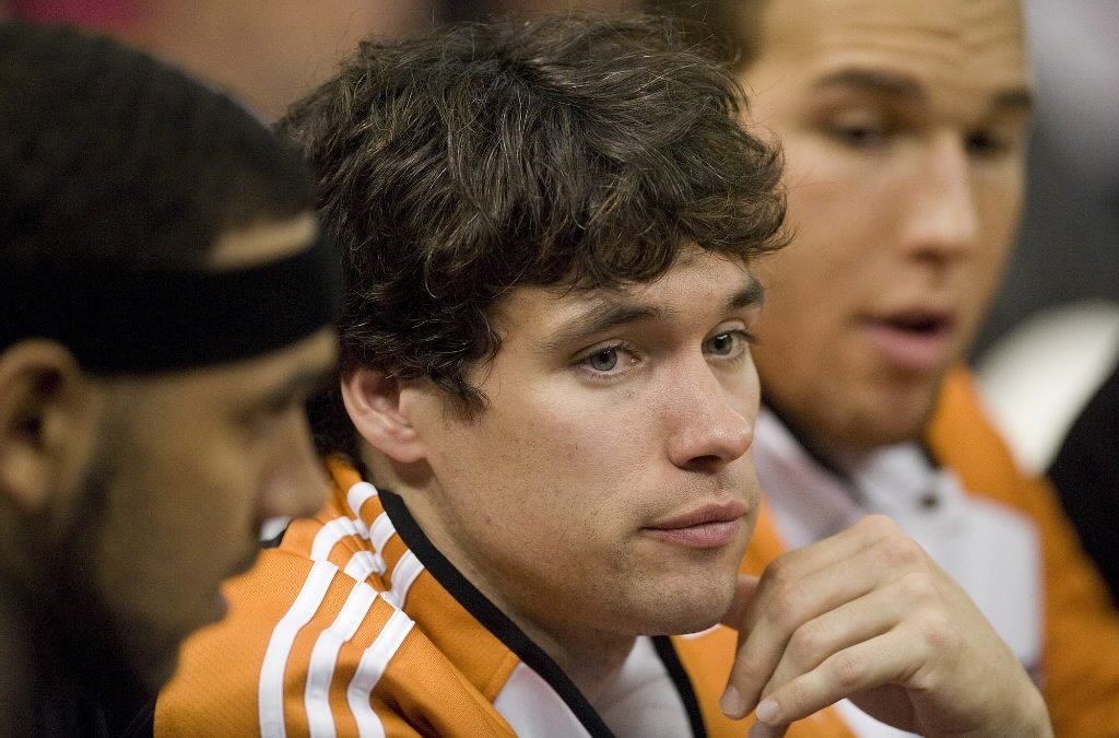 Vancouver native Dan Dickau, seen in 2009 while playing for the Phoenix Suns, will be a part-time coach with the Portland Trailblazers this season.