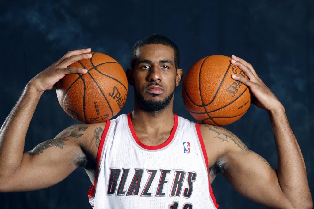NBA World Reacts To Surprising LaMarcus Aldridge News - The Spun: What's  Trending In The Sports World Today