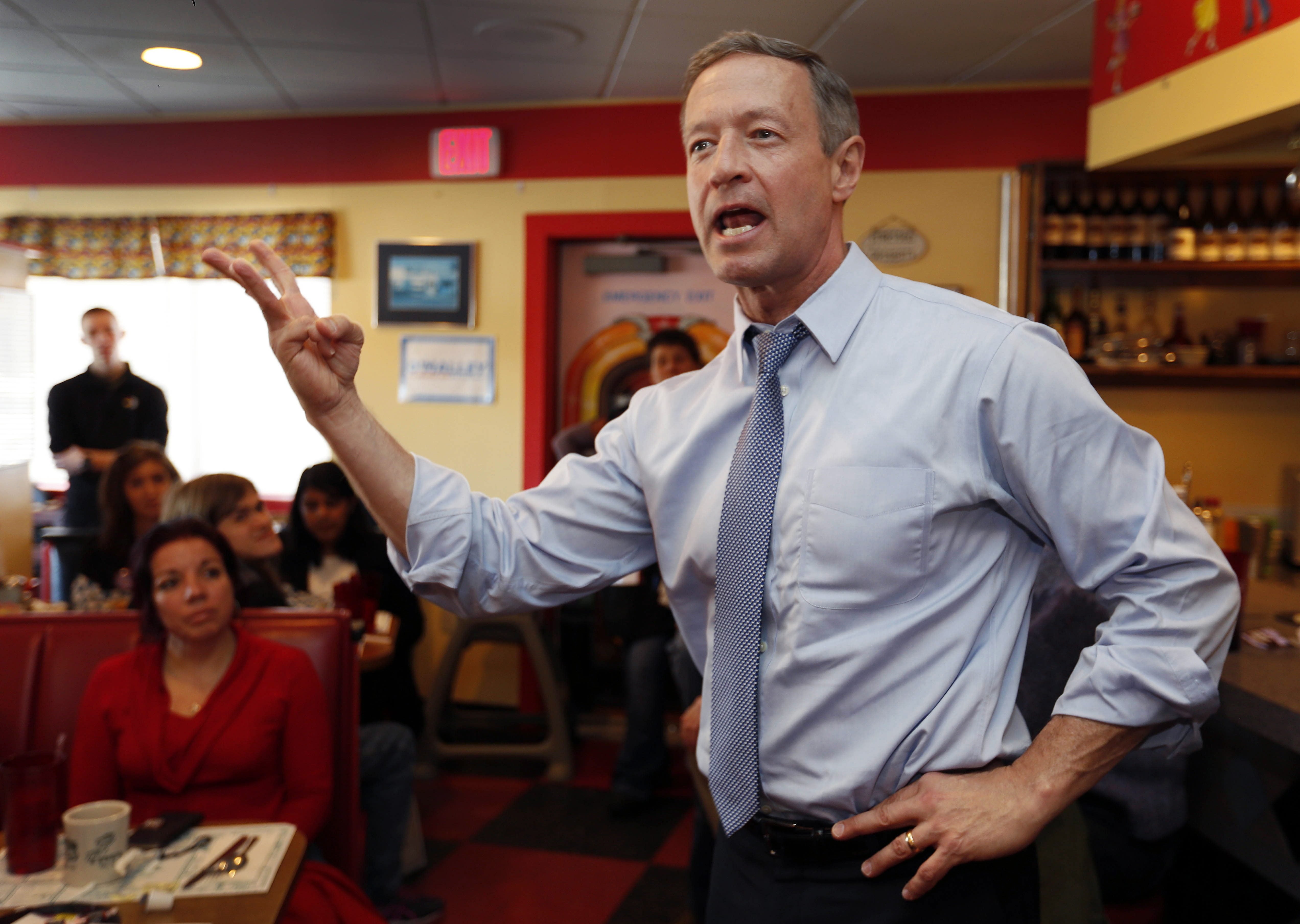 Democratic presidential candidate former Maryland Gov. Martin O&#039;Malley speaks Jan. 22 during a campaign stop at the Tilton Diner in Tilton, N.H. Sources said Monday that O&#039;Malley is ending his bid for the Democratic nomination for president.