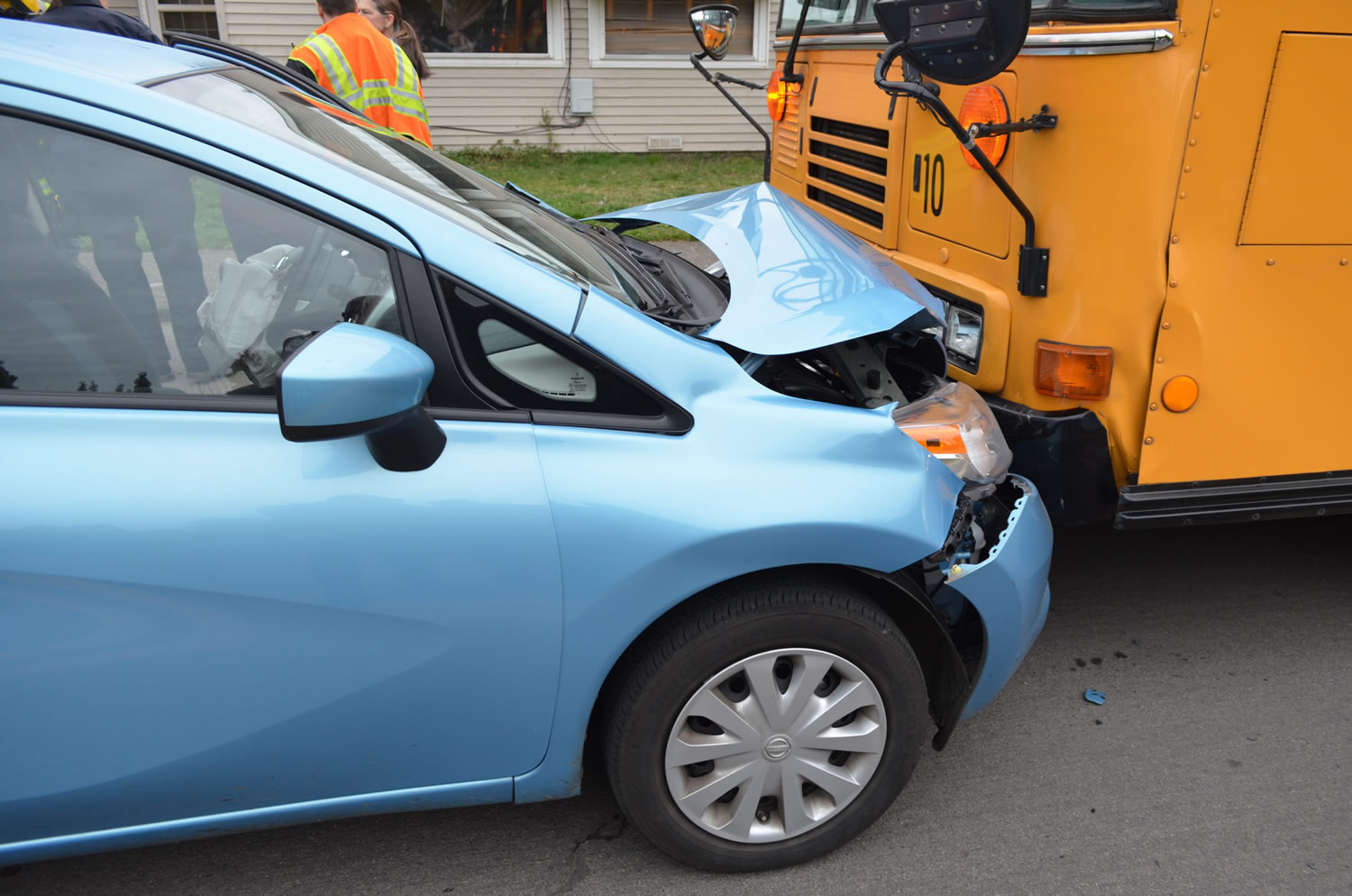 Vancouver police traffic detectives are investigating a head-on collision between a vehicle and a school bus that happened Wednesday morning. No children were seriously injured.