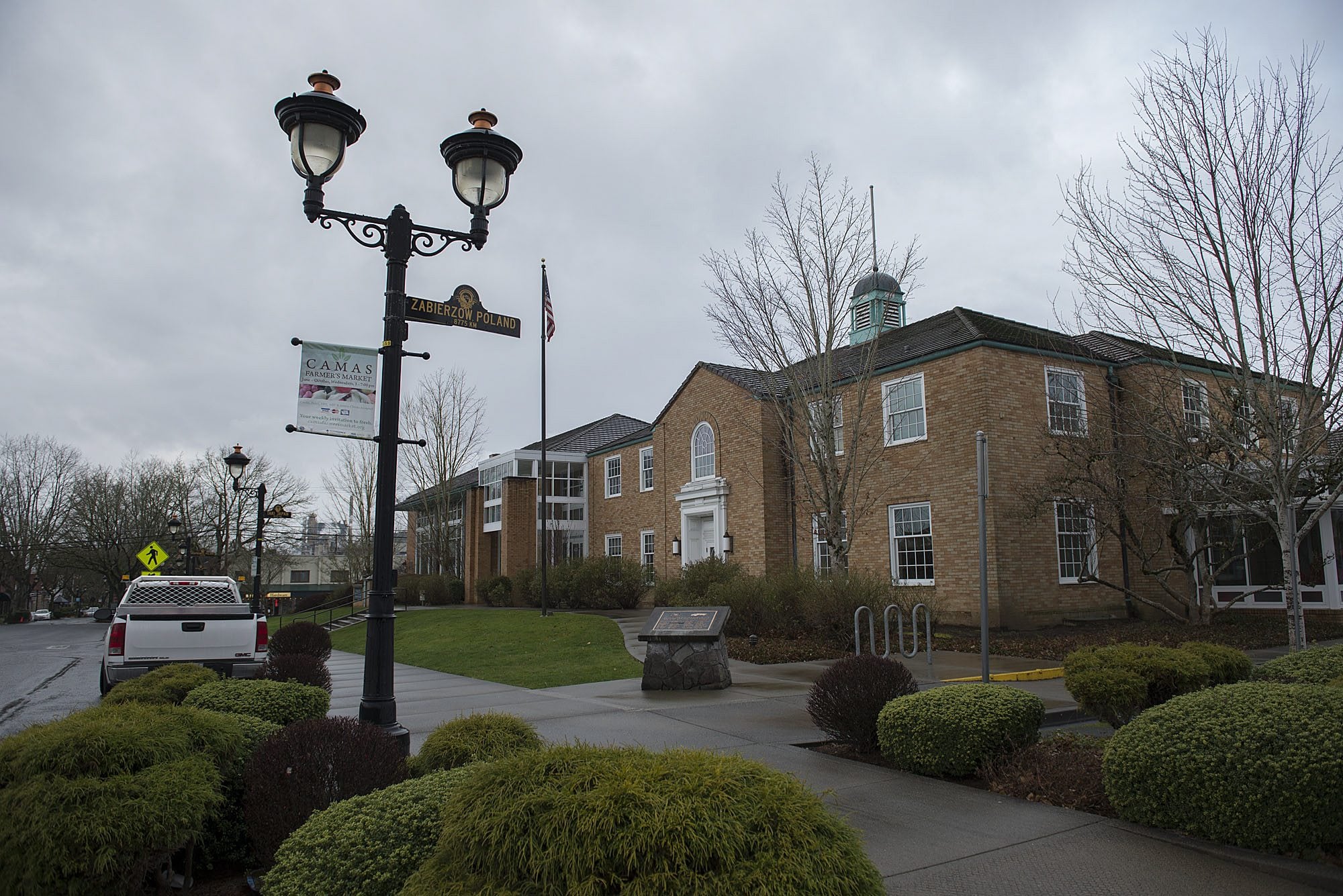 The Camas Public Library will remain independent, the Camas City Council has decided.