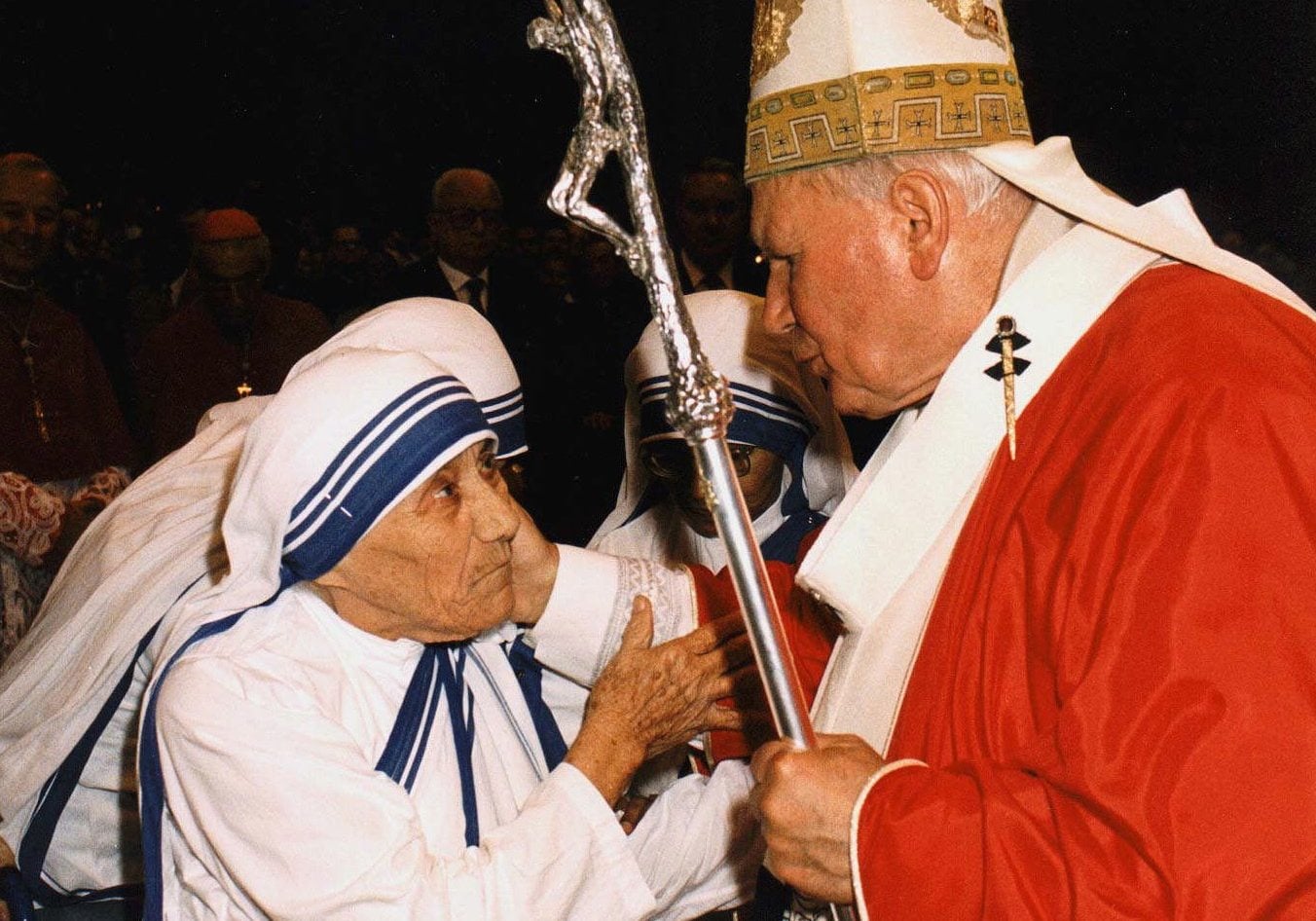 Pope John Paul II greets Mother Teresa in St. Peter&#039;s Basilica at the Vatican on June 29, 1997.