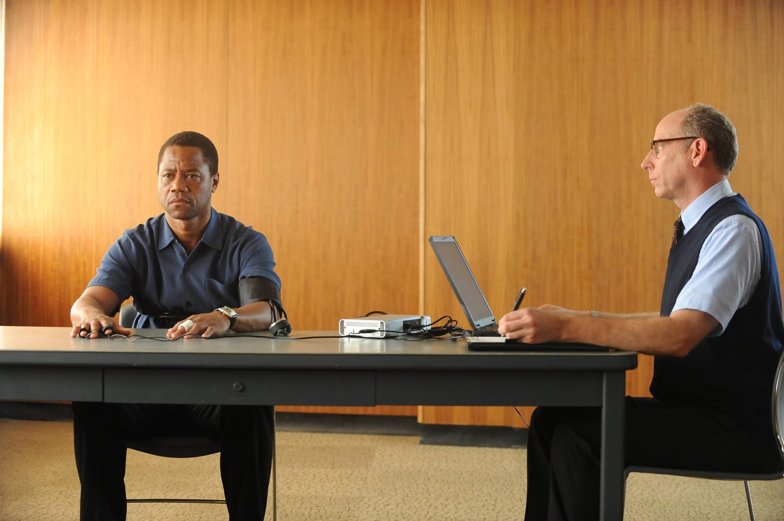 Cuba Gooding Jr. portrays O.J. Simpson, left, and Joseph Buttler plays as a polygraph examiner in &quot;The People v. O.J.