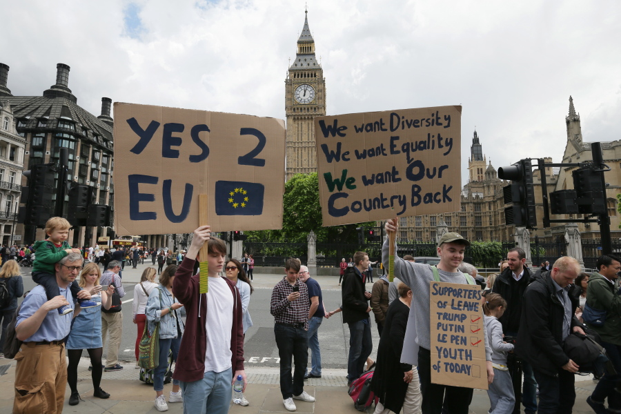 Demonstrators opposing Britain&#039;s exit from the European Union demonstrate in Parliament Square following yesterday&#039;s EU referendum result, London, Saturday, June 25, 2016. Britain voted to leave the European Union after a bitterly divisive referendum campaign.