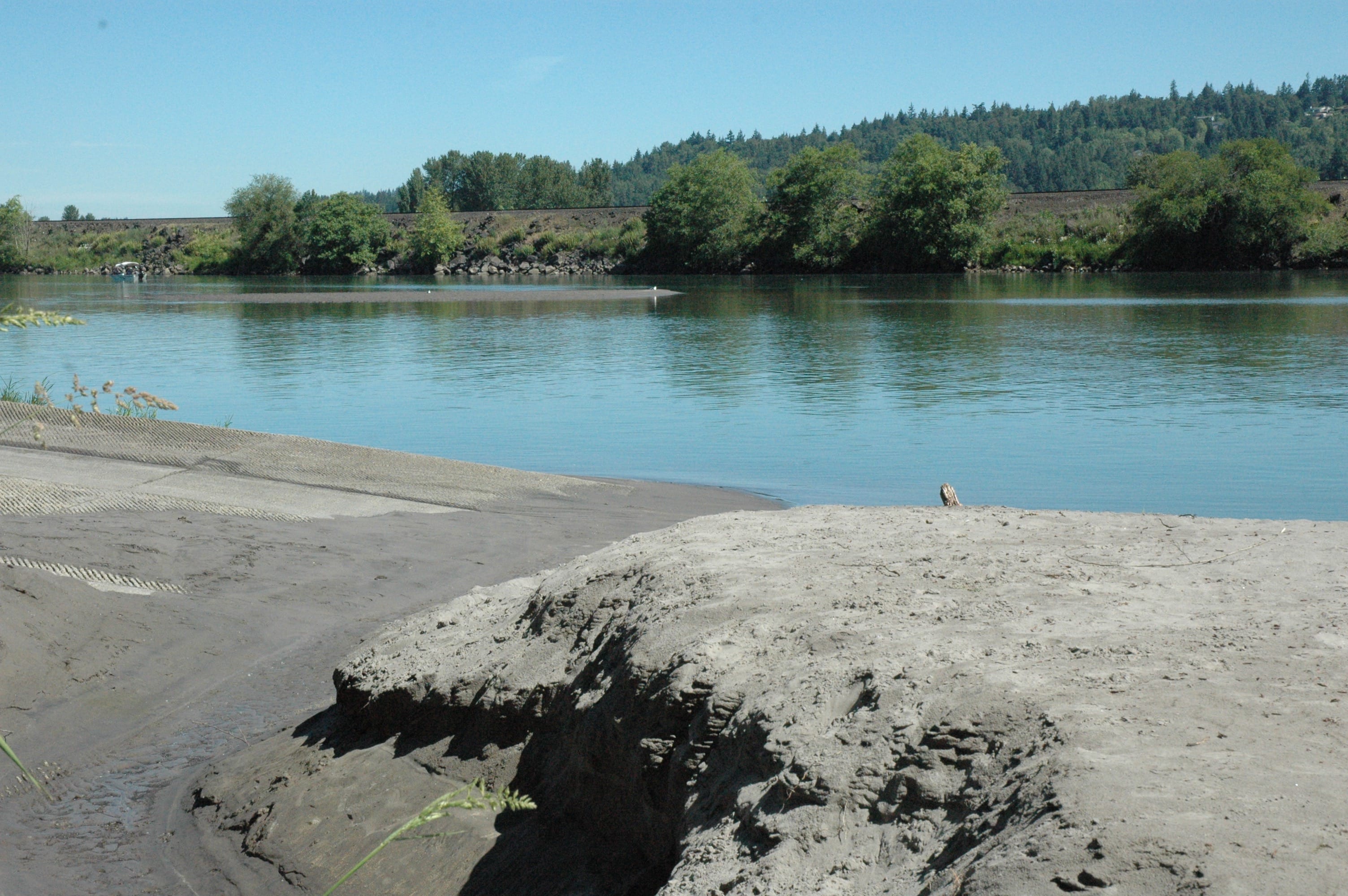 Gerhart Gardens boat ramp on the lower Cowlitz River has been identified as a site needing dredging.