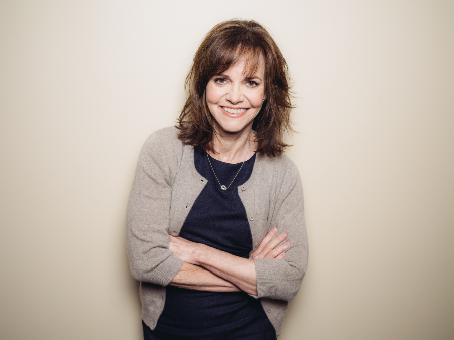 Sally Field will return to Broadway in a revival of &quot;The Glass Menagerie.&quot; Field will play Amanda Wingfield, the faded Southern belle at the heart of the Tennessee Williams play.