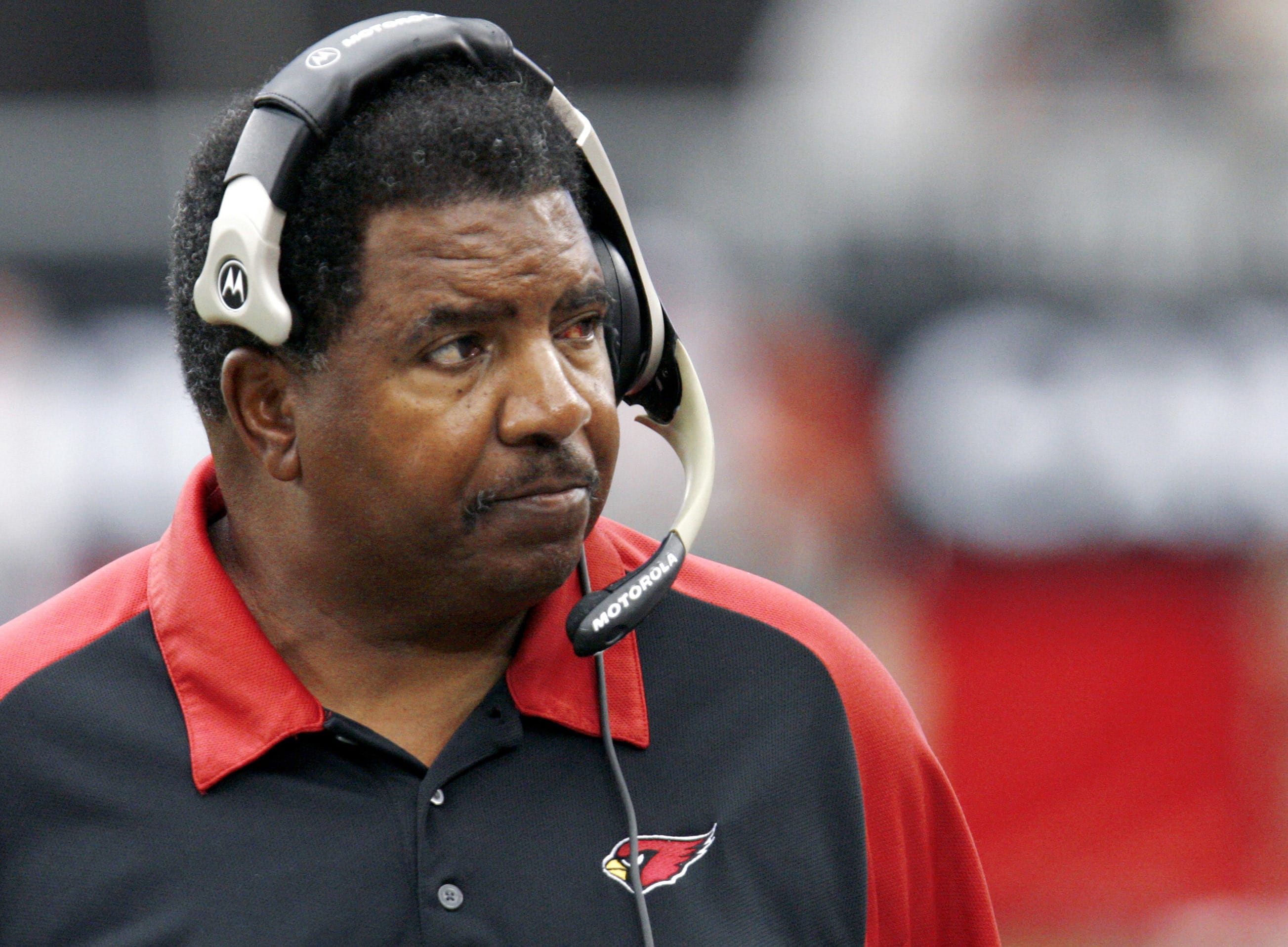 Dennis Green, as head coach of the Arizona Cardinals in 2006. Green, a trailblazing coach who led a Vikings renaissance in the 1990s and also coached the Arizona Cardinals, has died. He was 67. Green’s family posted a message on the Cardinals website on Friday, July 22, 2016,  announcing the death.