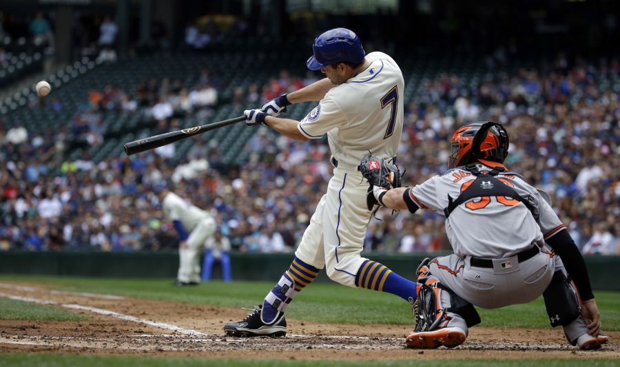 Seattle Mariners&#039; Seth Smith hits a grand slam in the third inning of a baseball game against the Baltimore Orioles, Sunday, July 3, 2016, in Seattle. (AP Photo/Ted S.
