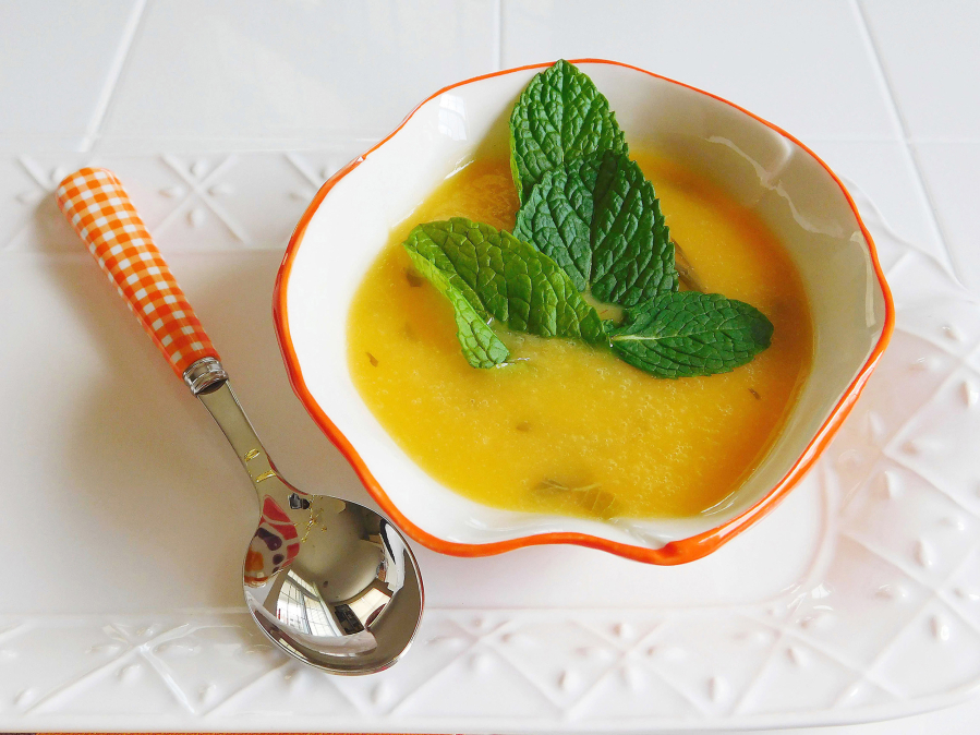 Chilled Minted Peach and Prosecco Soup.