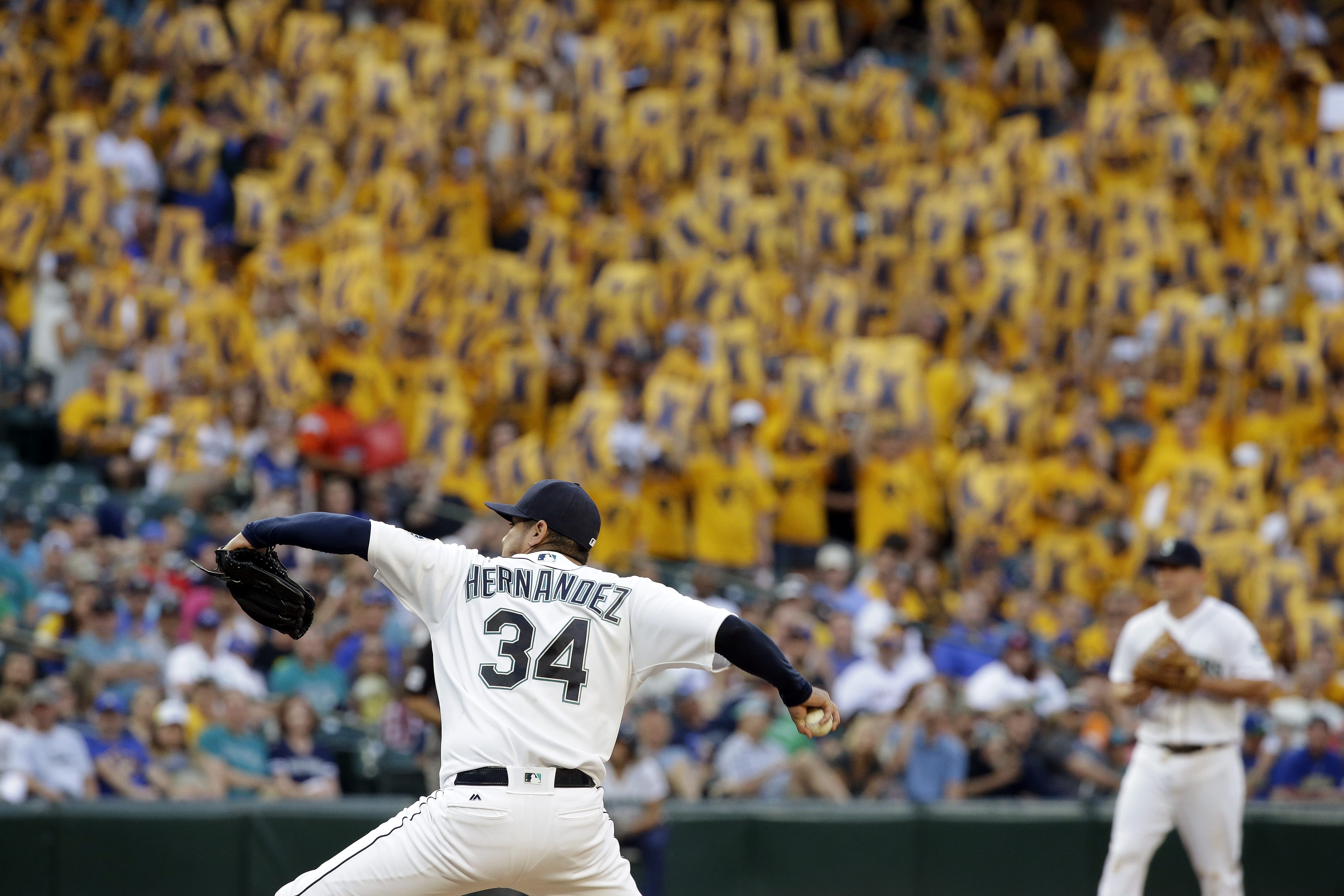 Seattle Mariners starting pitcher Felix Hernandez in action against the Milwaukee Brewers in aa baseball game Saturday, Aug. 20, 2016, in Seattle.