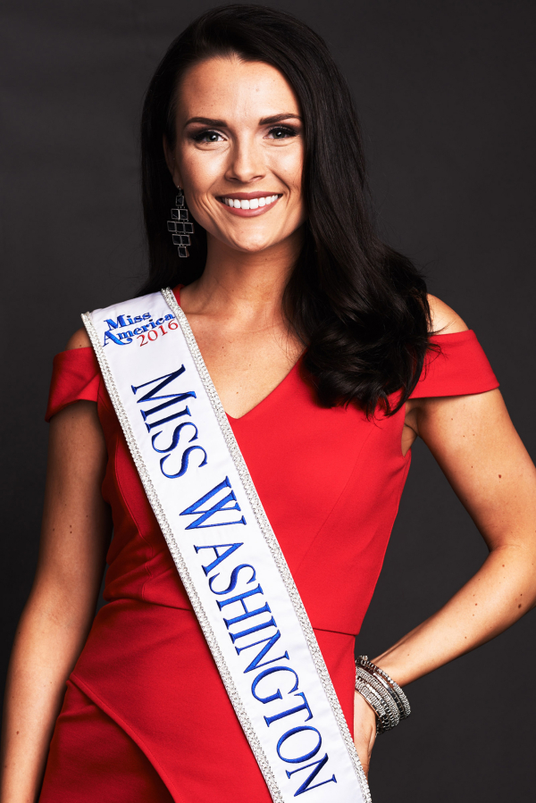 Clark County native Alicia Cooper, Miss Washington 2016, was named the third runner-up Sunday night at the Miss America 2017 pageant.