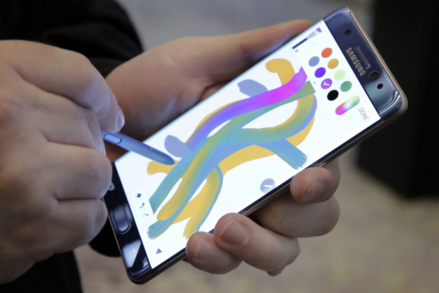 A color-blending feature of the Galaxy Note 7 is demonstrated July 28 in New York. Consumers who bought the Galaxy Note 7 are having a wide range of responses in dealing with Samsung&#039;s recall of the smartphone, which has been catching fire.