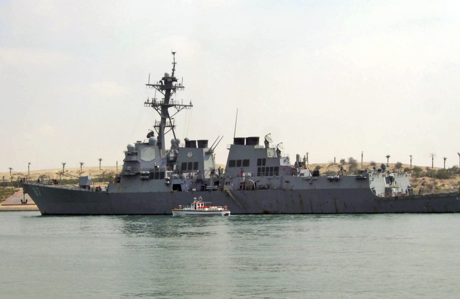 U.S. destroyer USS Mason sails in the Suez canal in Ismailia, Egypt. Two missiles fired from rebel-held territory in Yemen landed near an American destroyer passing by in the Red Sea, the U.S. Navy said on Monday, Oct. 10, 2016.