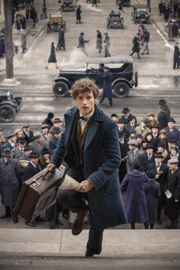 Eddie Redmayne stars as Newt Scamander in &quot;Fantastic Beasts and Where to Find Them&quot; directed by David Yates. (Jaap Buitendijk/Warner Bros.