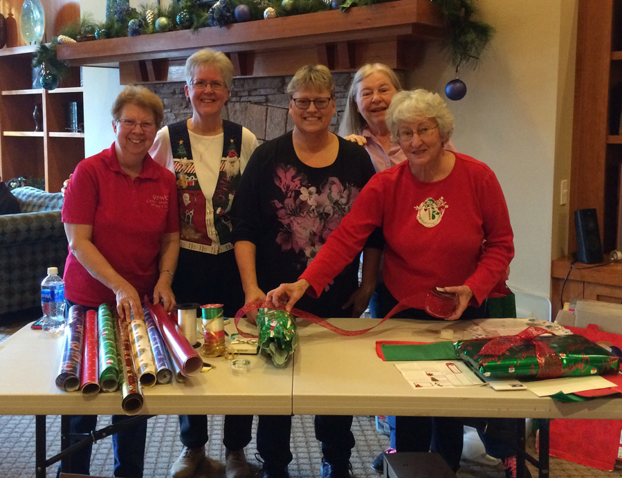 Bennington: Members of the Camas-Washougal branch of the General Federation of Women&#039;s Clubs wrapped gifts and handed out cards and ornaments at The Quarry Senior Living.