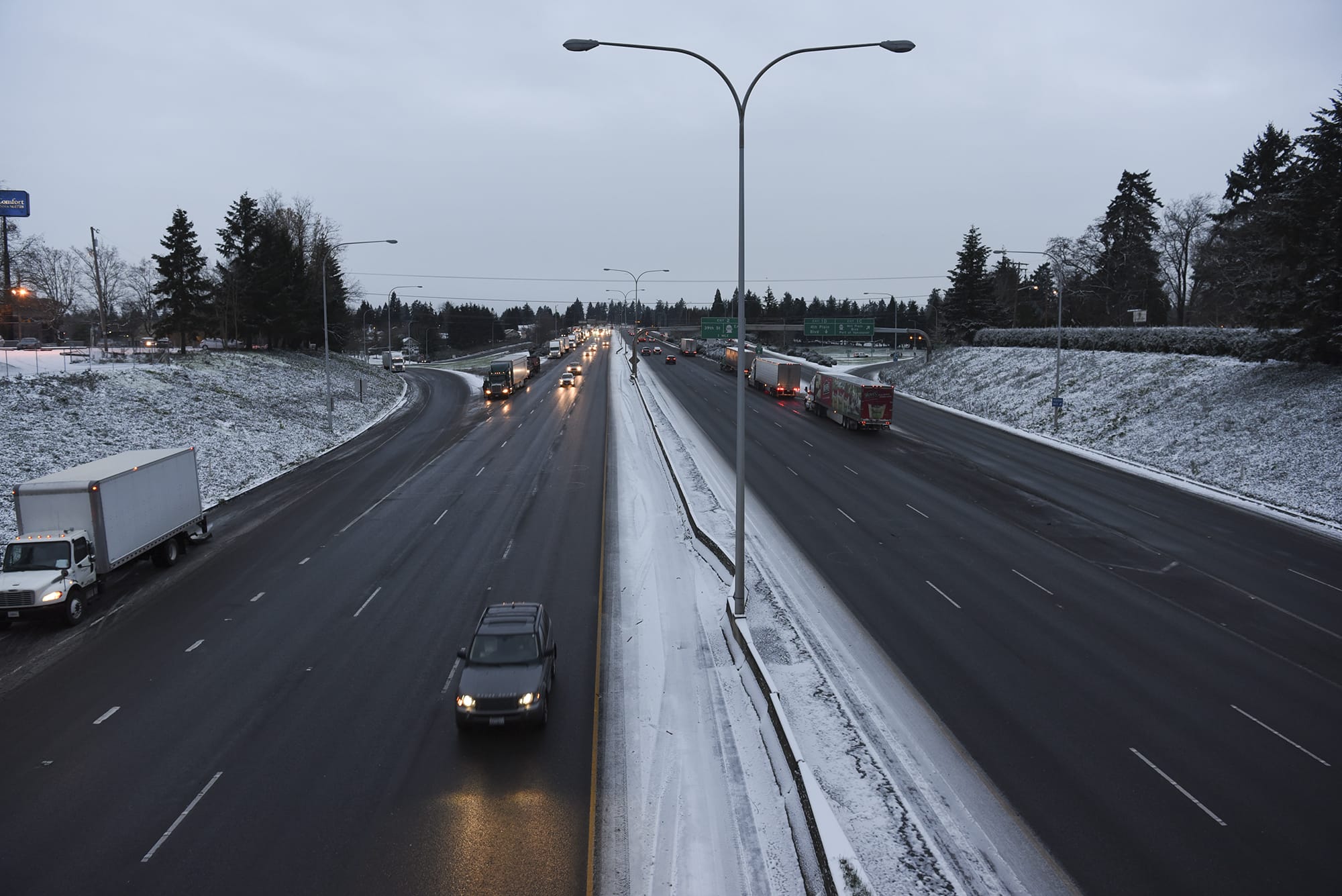 I-5 north and south were relatively clear in Vancouver for the morning commute, Thursday December 15, 2016.