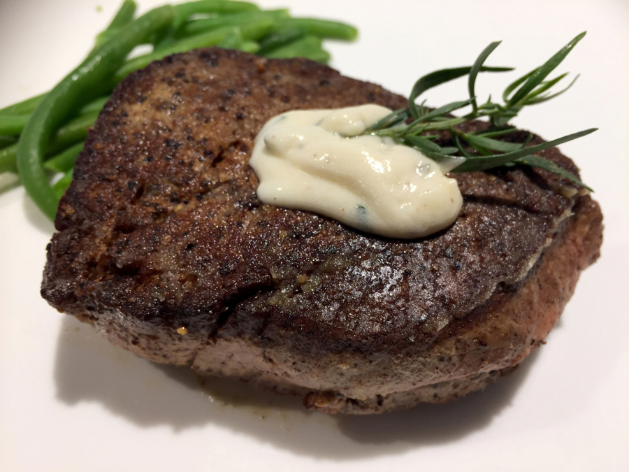 Beef fillet with bearnaise sauce.