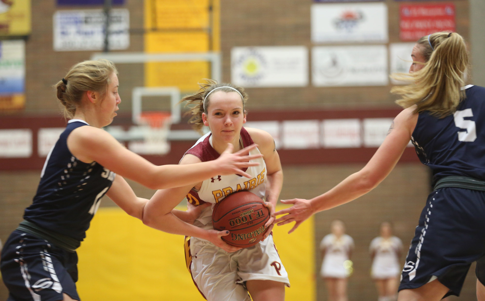 Prairie's Jozie Tangeman (C) blasts through Skyview's defenses in a girls basketball in Vancouver Tuesday December 13, 2016.
