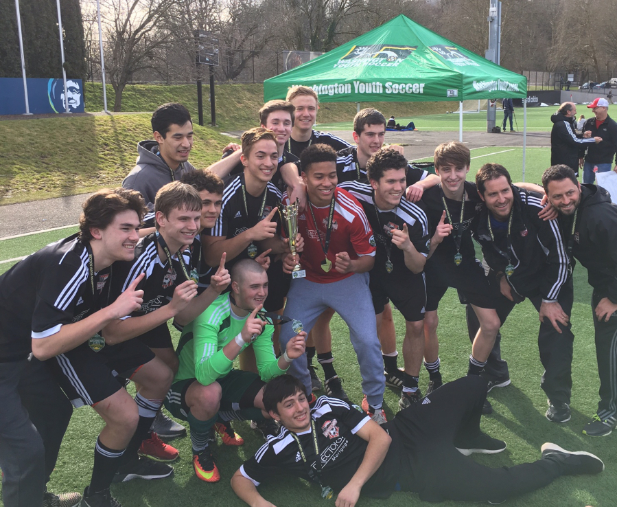 The Washington Timbers 98 Red 1 team after winning the Washington State Championship Cup last weekend at Starfire Sports Complex in Tukwila.