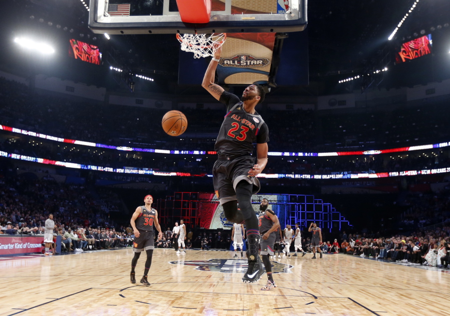 Western Conference forward Anthony Davis of the New Orleans Pelicans (23 ) slam dunks during the first half of the NBA All-Star basketball game in New Orleans, Sunday, Feb. 19, 2017.