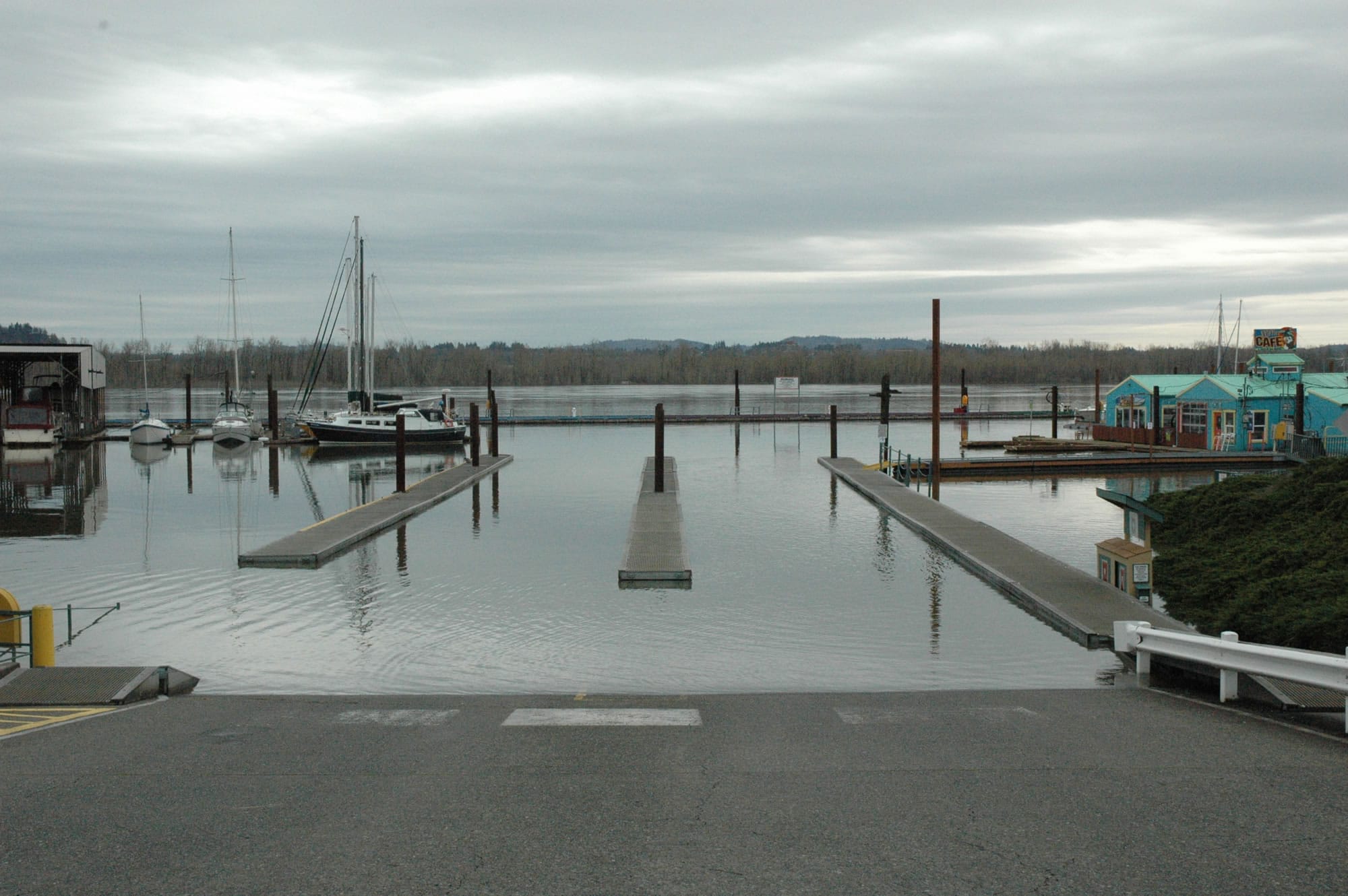 High flows in the Columbia River limit use of floating docks at the Port of Camas-Washougal marina to a single lane.