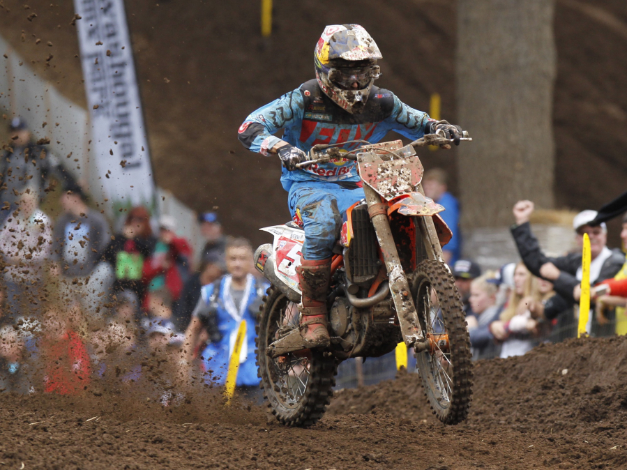 Ryan Dungey races in the 450 MX2 at the Washougal National Motocross.