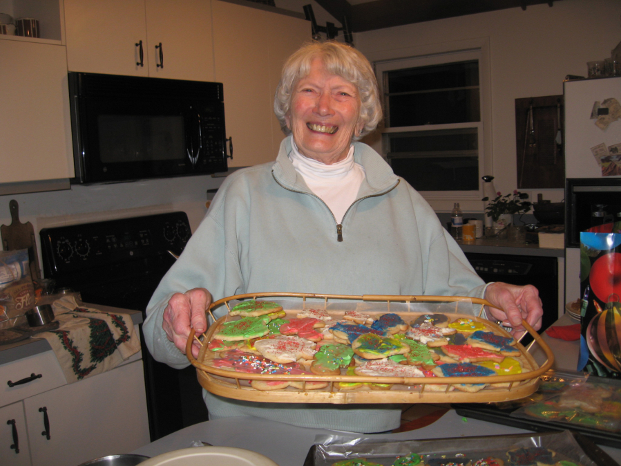 Anne McKinley battles a host of health issues and, four years ago, lost her husband after 59 years of marriage. Yet she remains positive, active and thrives on time spent with family and friends. Baking and eating cookies with her grandchildren is a highlight, she says.