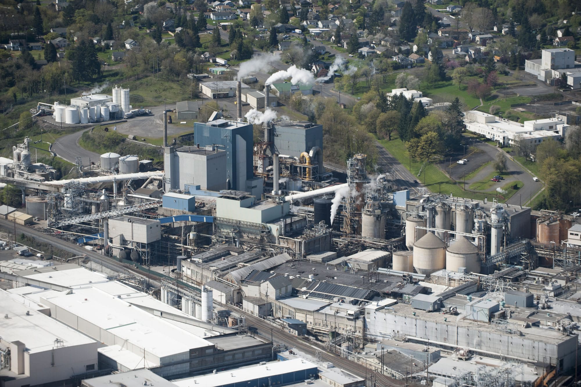 Aerial view of the Georgia Pacific paper mill in Camas in 2015.