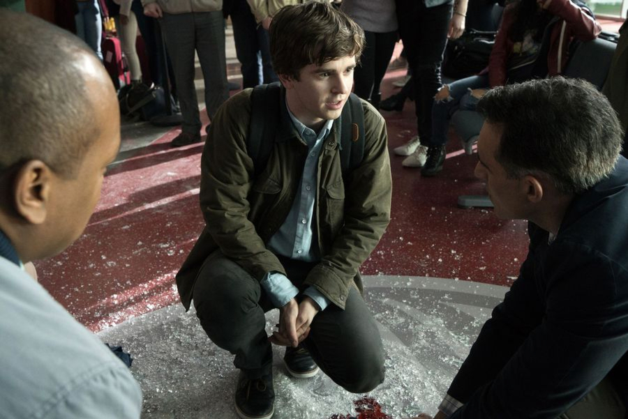 Freddie Highmore is a surgeon on the autism spectrum on “The Good Doctor.” Liane Hentscher/ABC