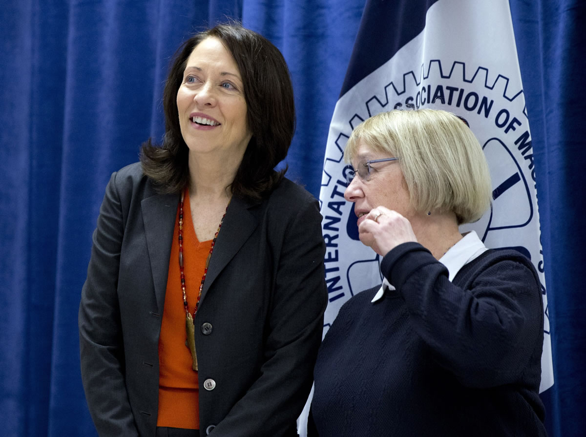 Sens. Maria Cantwell and Patty Murray, both Democrats from Washington, in 2016.